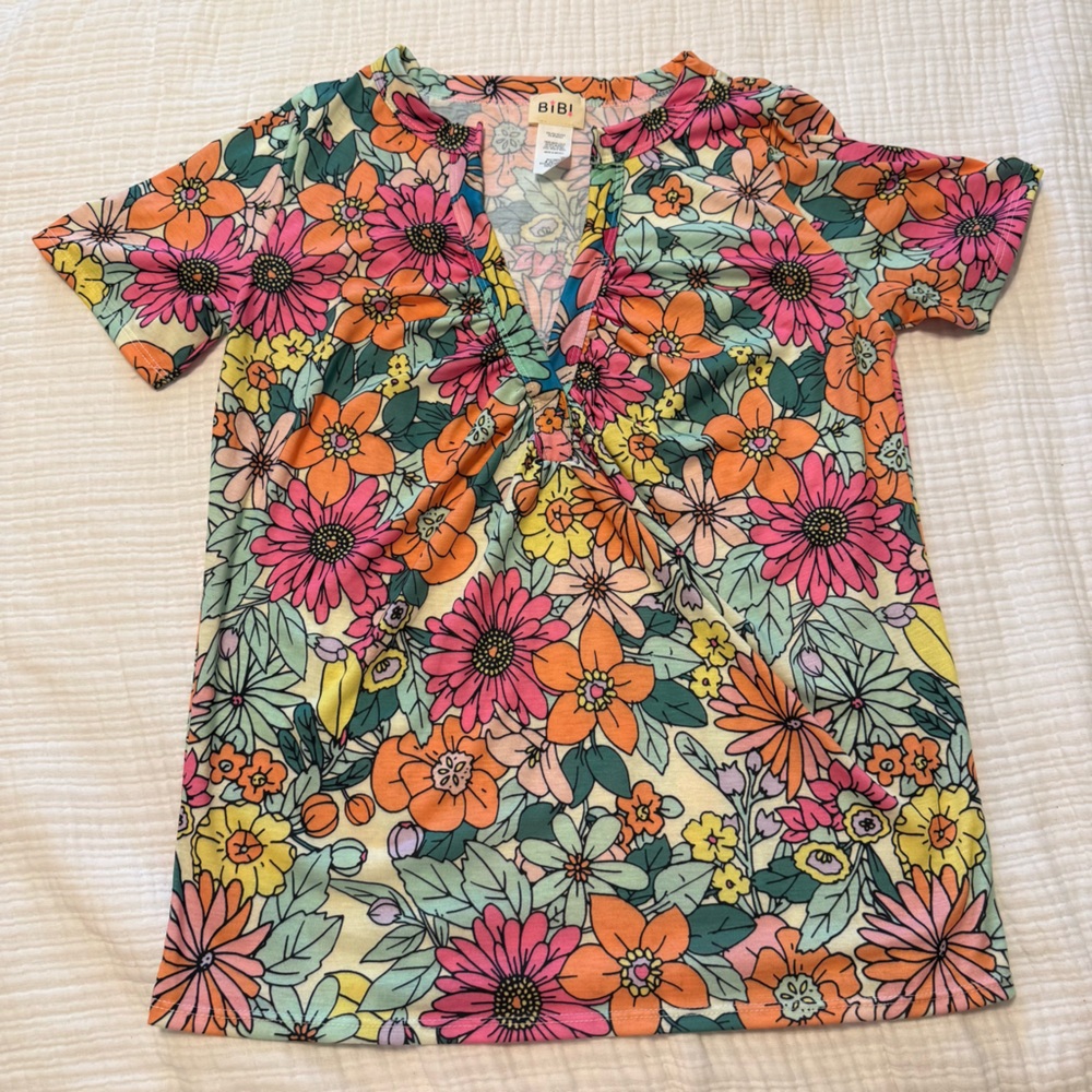 BiBi | Women’s Floral Multicolor Shirt V Neck Size Medium